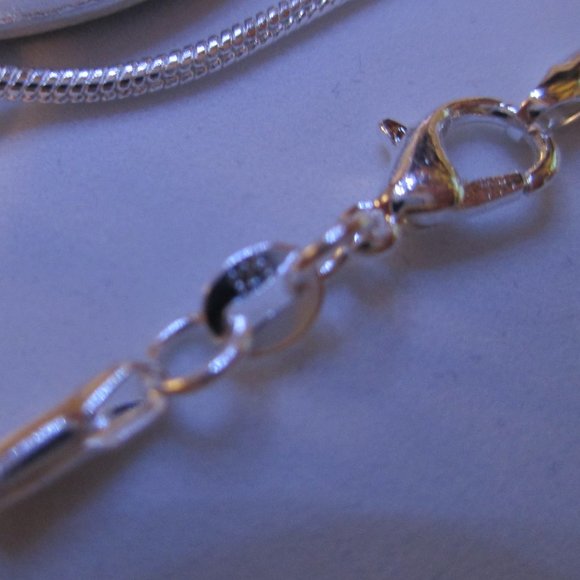 SCREAMING Medusa Coin Pendant NECKLACE - Picture 8 of 8